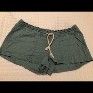 Roxy linen shorts